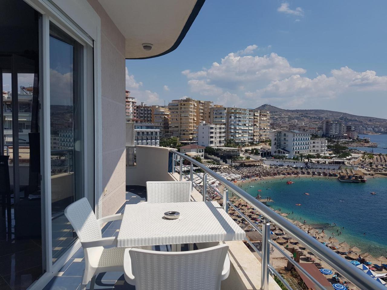 Beautifull Holiday Apartment Larisa Саранде Екстериор снимка